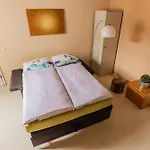 Gemuetliches Haus Inmitten Schoener Mit Garten & Parkplatz *