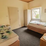 Casa de Férias Gemuetliches Haus Inmitten Schoener Mit Garten & Parkplatz