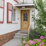 Casa de Férias Gemuetliches Haus Inmitten Schoener Mit Garten & Parkplatz