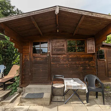 Gemuetliches Haus Inmitten Schoener Mit Garten & Parkplatz 度假居