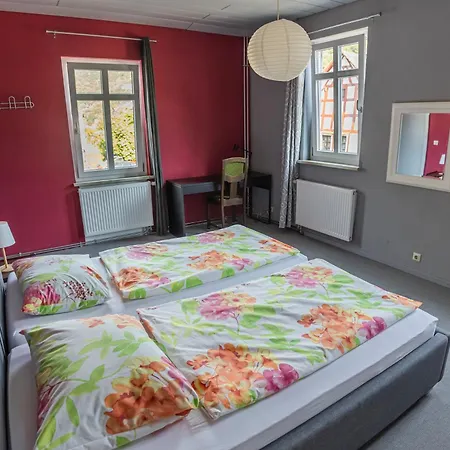 Gemuetliches Haus Inmitten Schoener Mit Garten & Parkplatz *