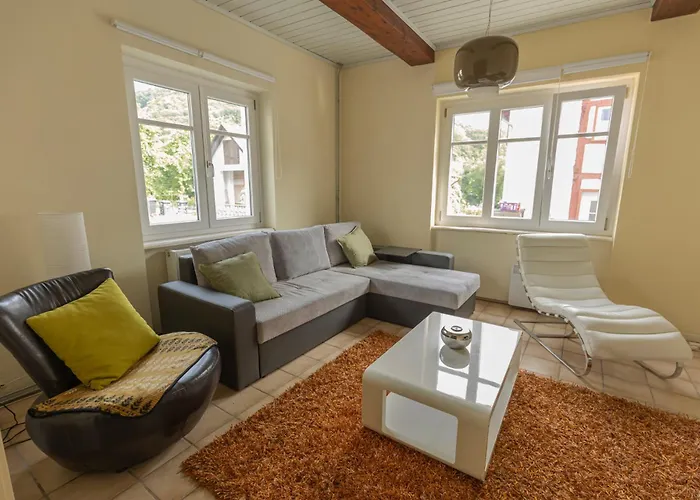 Gemuetliches Haus Inmitten Schoener Mit Garten & Parkplatz * Obernhof