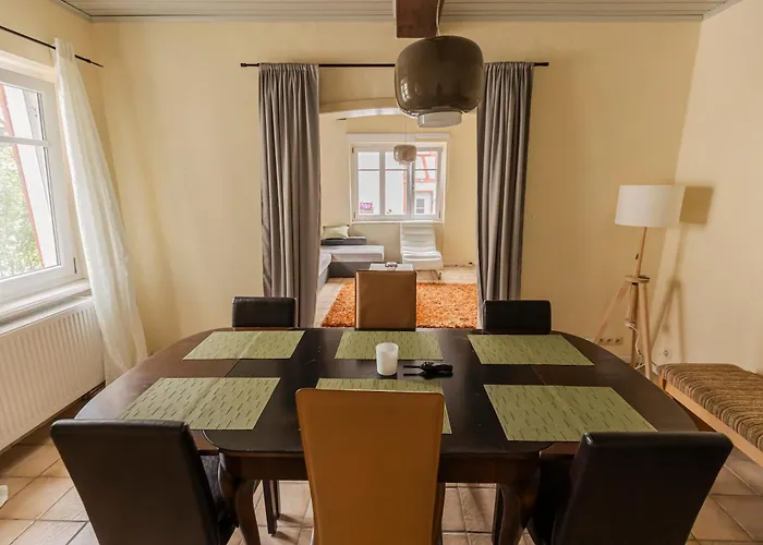 Gemuetliches Haus Inmitten Schoener Mit Garten & Parkplatz 度假居 *