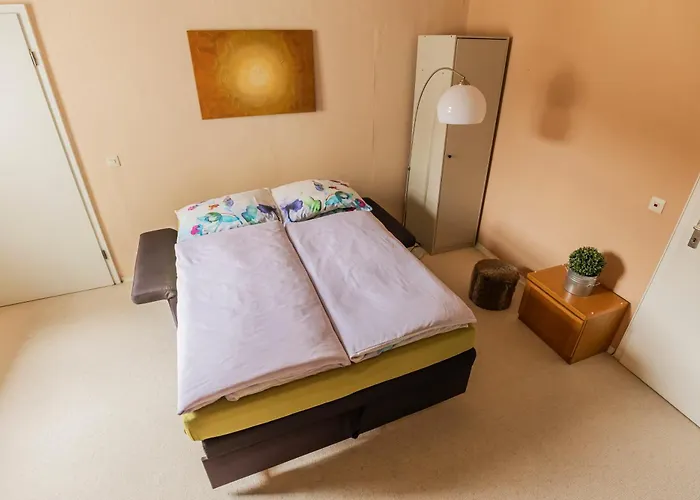 Gemuetliches Haus Inmitten Schoener Mit Garten & Parkplatz *