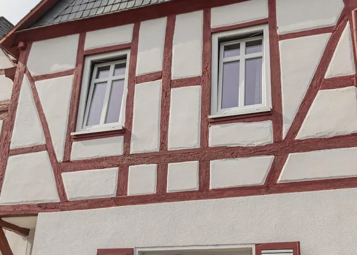 Gemuetliches Haus Inmitten Schoener Mit Garten & Parkplatz *